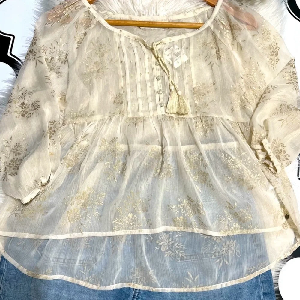 Zara Beige Floral Blouse with Button Detail - Picture 2 of 8